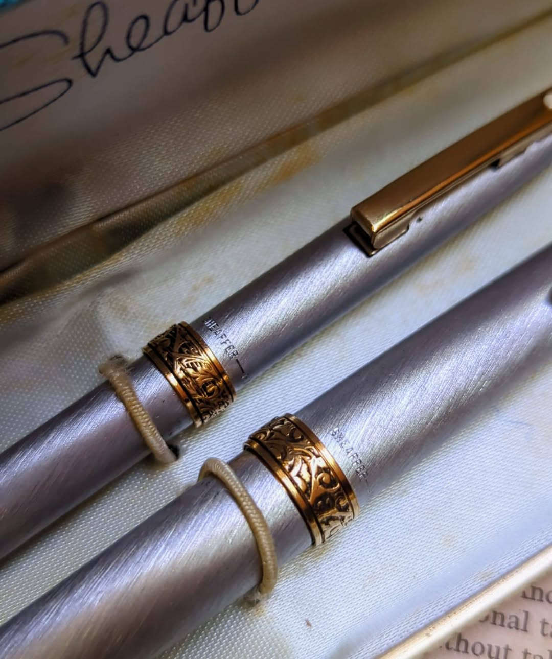 السلام عليكم
لعشاق التميز والاناقه
سيت شيفر ليدي بدن فضة نبلة ذهب 14 قيراط
بلد الصنع : امريكي
الحالة : غير مستخدم نهائيا و بالعلبة الاصلية
البدن : معدن تغليف فضة سميك الحلقة الوسطية تغليف ذهب ١٨ قيراط
النبلة : ذهب ١٤ قيراط
السعر : 250،000 دينار مع علبة حبر 50 مل هدية و علبة قلم اضافية


**إذا كنت صاحب هذا الإعلان وتريد حذفه لأي سبب، رجاءا أرسل رسالة إلى الدعم الفني**