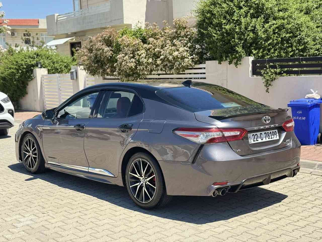 كامري موديل 2018
مواصفاتxse فول فول
داخل احمر
حساس امامي و خلفي
كامره امامي و خلفي
بنوراما
اوتوهولد
كشنات تدفيه
بيرك بصمه
داتاشو
٦ سلندر
محرك وكير شرط ممفتوح
ماشي ١٤٨ الف كيلومتر

بيها قطتين
جاملغ و باب سايق بدون دواخل شرط
          

***********
مكان سياره كركوك
كوبون بنزين 
سنويه جديده
