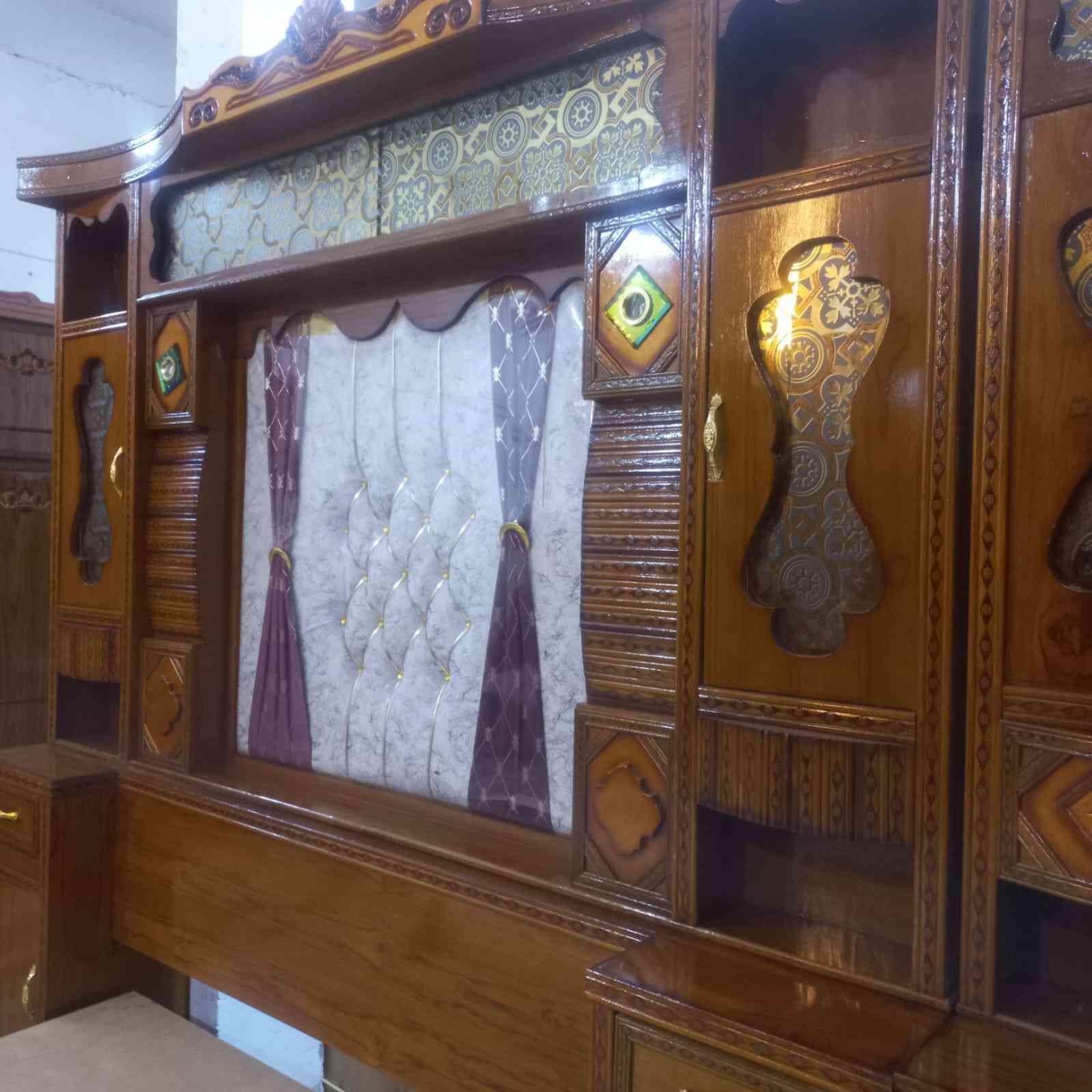 عرض خاص لفتره محدوده 😍
غرفة نوم صاج ❣️ درجة اولى 

الخشب ثقيل الواجهة  5 ملم 

 ضهر الكنتور  5 ملم  

(تتكون الغرفه من 11. قطعه )

( ارتفاع الكنتور مترين و 55 ) 

ملاحضه: يتوفر جميع الموديلات 

يتوفر بيع  بالاقساط. 

العنوان الرمادي 5كيلو 

للاستفسار مراسله الصفحه او اتصل 

***********
