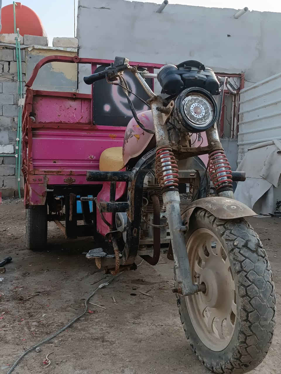 السلام عليكم ستوته نيفان موديل 2016 اوراق السعر مليون وربع العنوان البصرة كرمة علي الماجديه رقم الهاتف *********** يوجد واتساب
