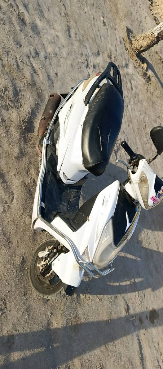 سلام عليكم ماكس البيع شغاله كامله مكمله سلف اشاير لايتات منطول لطول شغاله مكينه ما مفتوحه غير من الله مكاني سيطره البطحاء الكفيل السعر 575 وبيه مجال الطيبين استفسار واتساب *********** مستعجل
