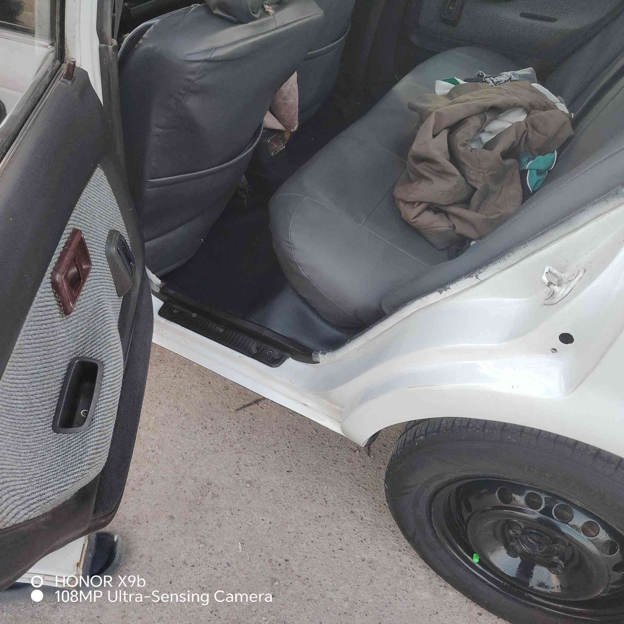 كورلا مديل ٩٠ يسره بلاد مشروع وطني تحويل ثاني يوم تحويل مصبوغه صبغ عام تخم تاير مكينه خير من الله تعميرعام كله حاويه ***********
