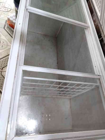 مجمدة لبيع سعر على خاص ***********
