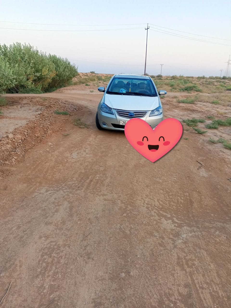 بي واي دي 2013ديالى نظافه فول مكفول من كلشي تدفئه تبريد محرك وكير كورلا...شاشه وبصمه وكامره ***********
