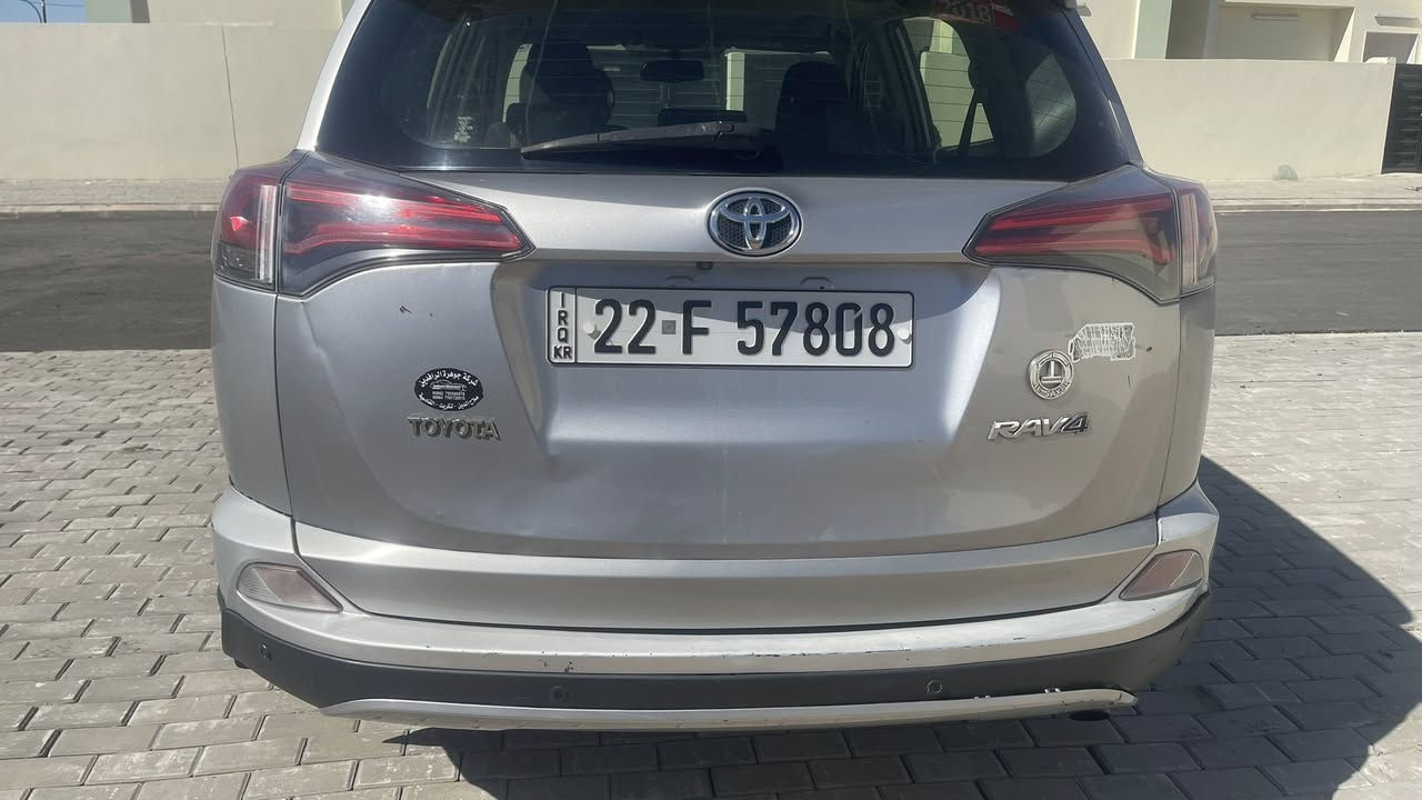 راف فور خليجي موديل 2018
السياره نظيفة 
ماشيه 130 
مواصفاتها 
فتحه 
تشغيل عن بعد 
جنطه كهرباء 
تحكم بالمري 
مثبت سرعه 
مودات قياده 
السياره كفاله من كير ومكينه وتبريد وصدر 
ملاحظة السياره بيها صبغ نصف الجاملغات الخلفيه 
والجنطه تعديل بارد 
وبابين جهة السايق بارد 
بس الضربات الي بيها جداً خفيفه ما متاذيه السياره ونظيفه على ايدي 
سعرها 168


**إذا كنت صاحب هذا الإعلان وتريد حذفه لأي سبب، رجاءا أرسل رسالة إلى الدعم الفني**