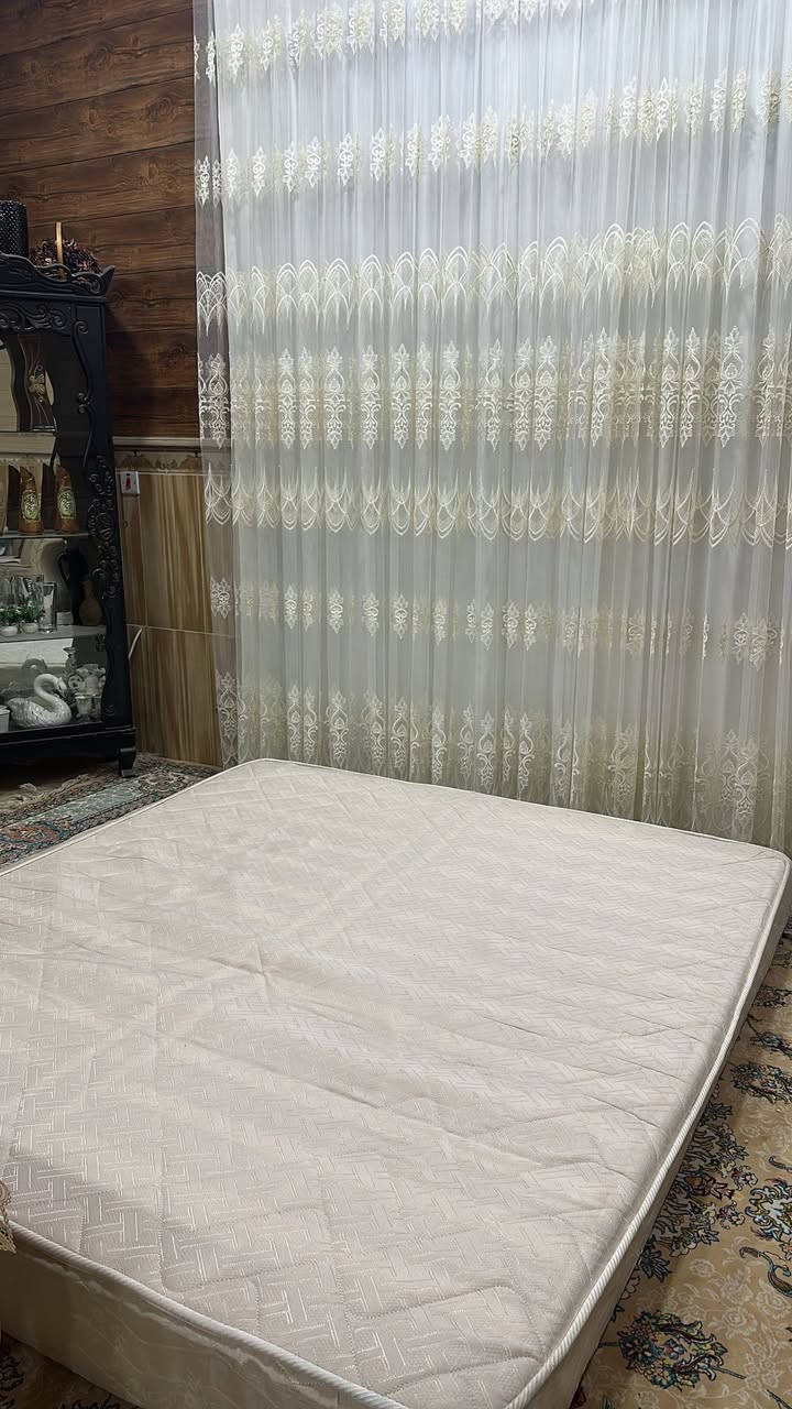 دۆشەکی تاخمی دوونەفەری نووستن بۆ فرۆشتن ٥ مانگە کڕیومانە  توبییە و  نوشتانەوە و شتی نییە  نرخی ٨٥ هەزارە خۆی بە دوو گەڵا کڕدراوە.
شوێن کەلار


**إذا كنت صاحب هذا الإعلان وتريد حذفه لأي سبب، رجاءا أرسل رسالة إلى الدعم الفني**