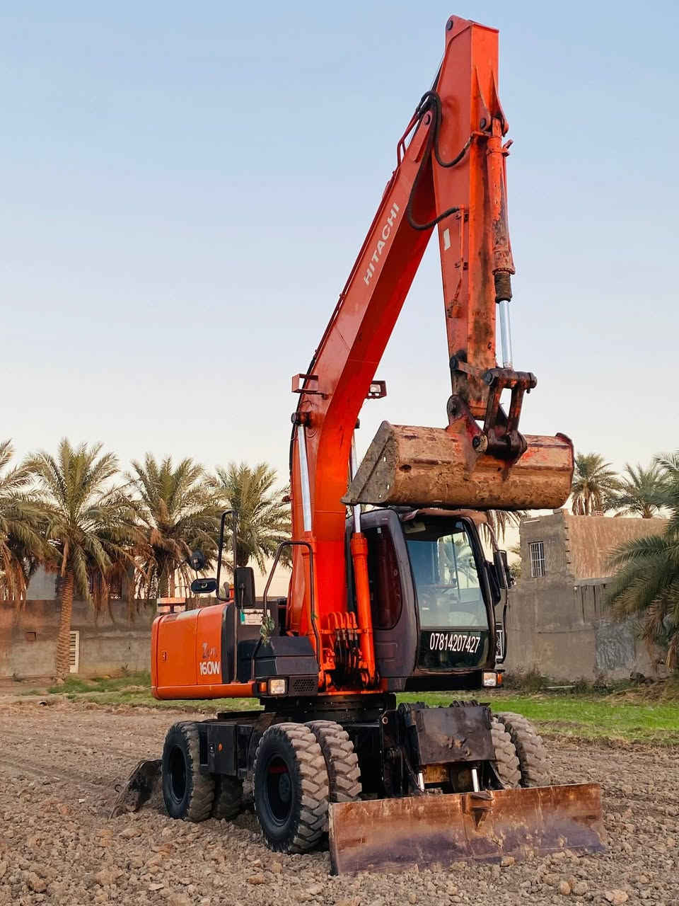 السلام عليكم حفارة زت حجم 160 موديل 2004 مكفوله كفاله عامه جاهزه للعمل رقم بابل انكليزي المكان بابل للاستفسار ***********
