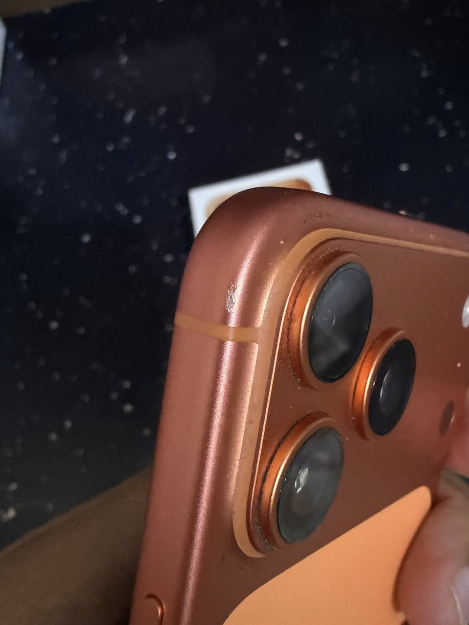 ايفون 17 برو ماكس شرق اوسط ضمان سنتين ABM بطاريه 100 ذاكره 256 كل تفاصيله موضحة بالصور السعر مليونين و 50 قفل قفل ***********
