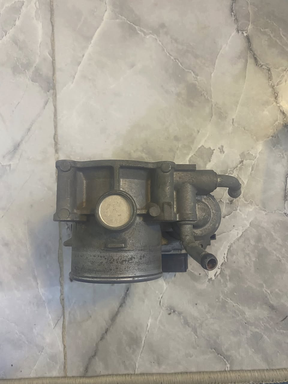 جويتر مال مستيبوشي مكينه 2400 مال محرك تفصيخ  وجديد وشرط الشغل فتحته من مكينه حاويه مامتسخدم وجبته لسيارتي وطلع العطل مو بيه وعفته ما شديده للبيع يرهم من موديل 2016لل 2023 مال مستيبوشي بيكم ***********
