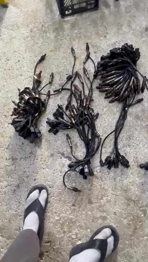 يتوفر جميع انواع قطع غيار السيارات الوارد الكوري والوارد المريكي من موديل 2010 -2026 مفرد ومتوفر جمله ونساب الاسعار ***********
