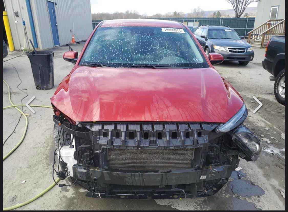 هونداي كونا موديل ٢٢ سويج موبصمه  رقم الدولي بغداد تحويل ثاني يوم الضربه موضحه بالصور عنوان السياره الكاظميه للأستفسار على الرقم ***********
السعر ١٤٠ وبي مجال للطيبين السياره حلوه ومناقصة شي تاخذهة وانت مرتاح بغداد, العراق
