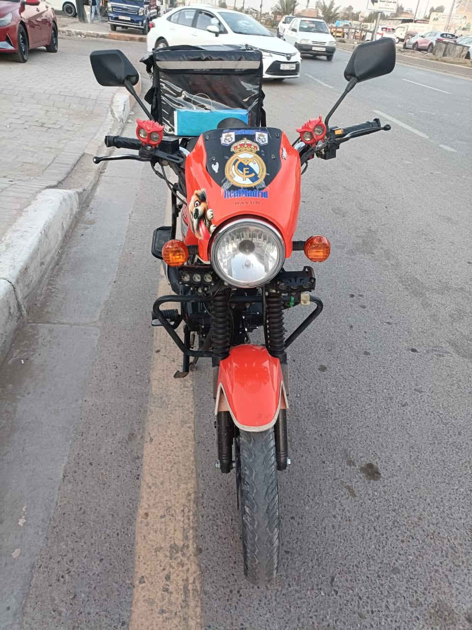 السلام عليكم دايوان موديل 23 رقم وسنوية لوخات انكليزي مكفولة كفاله عامة برغي ما مفتوح السعر مليونين و700 مكاني بغداد حي اور ***********
