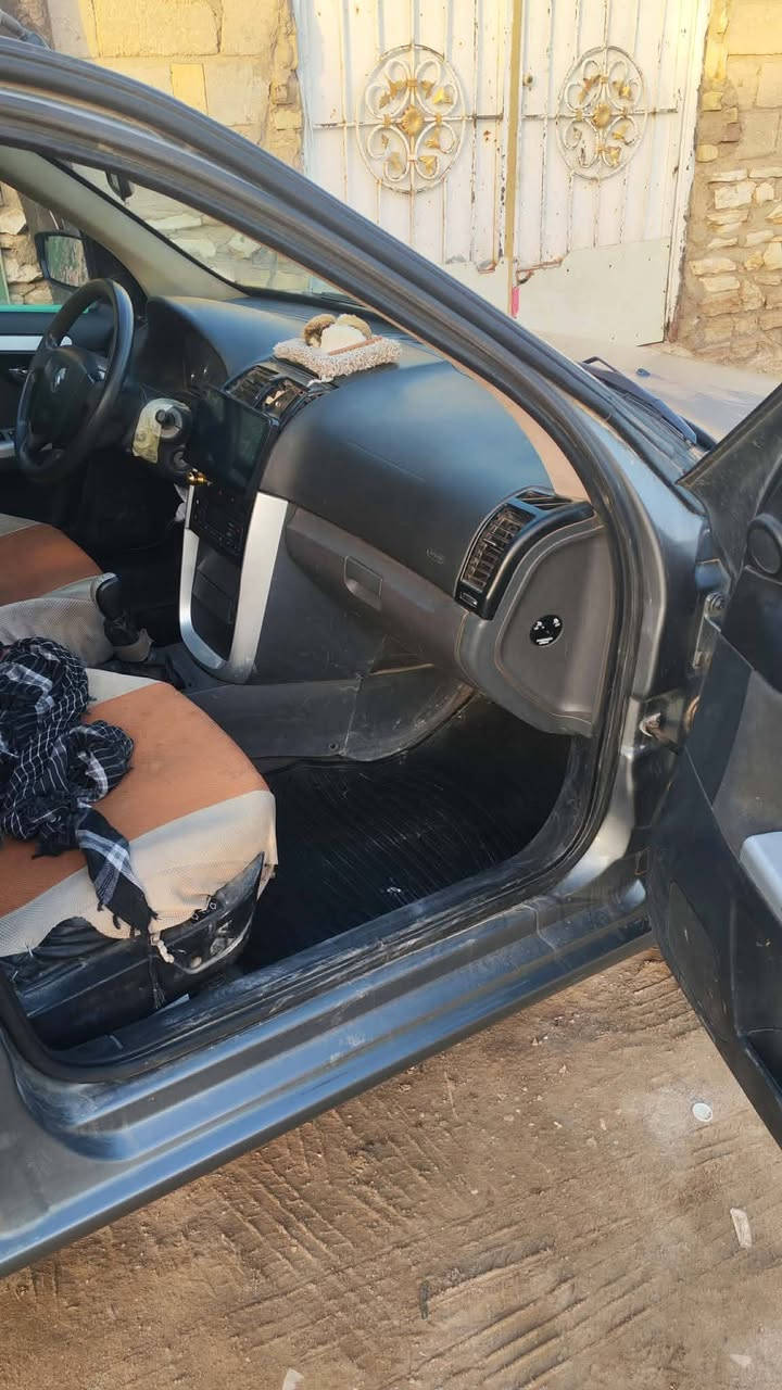 سلام عليكم سمند سورن 2017 رقم مثنى انكليزي بأسمي سنوية ل2029 مكفوله كير محرك حداديه تبريد تخم تاير باتري كفاله عامه من الحادث والصبغ فقط بيها جراد بالكلير مكان السيارة في السماوة السعر 50  وبي مجال للأستفسار  ***********
