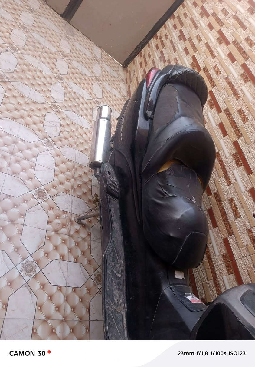 سلام عليكم شباب فورزة صفر 8 مفولة من مكينة طابوكة جيس تايرات جديد صالنصة رياضي معدل يشك الكاع رون واحد ونص ثابت
سعر 875 وبيهة مجال مكاني نجف
رقمي *********** ملاحضة ما عجبك السعر اعبر المنشور
