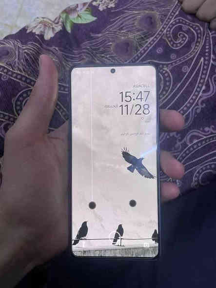 poco m6 pro سعره 130 
ذاكرة 512 بصمه بالشاشة شحن سريع 67 واط الجهاز مامفتوح وكلشي شغال بس عندك هاي النقطتين السود وخط لاماثر عالمس ولا يعلك مكاني بغداد الدورة رقمي *********** بغداد
