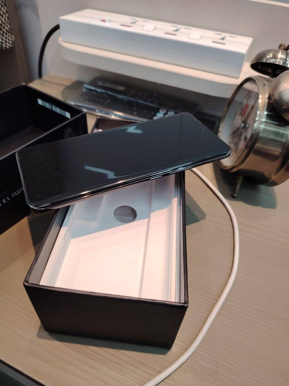 السلام عليكم شاومي 13برو للبيع مكاني كربلاء ***********
