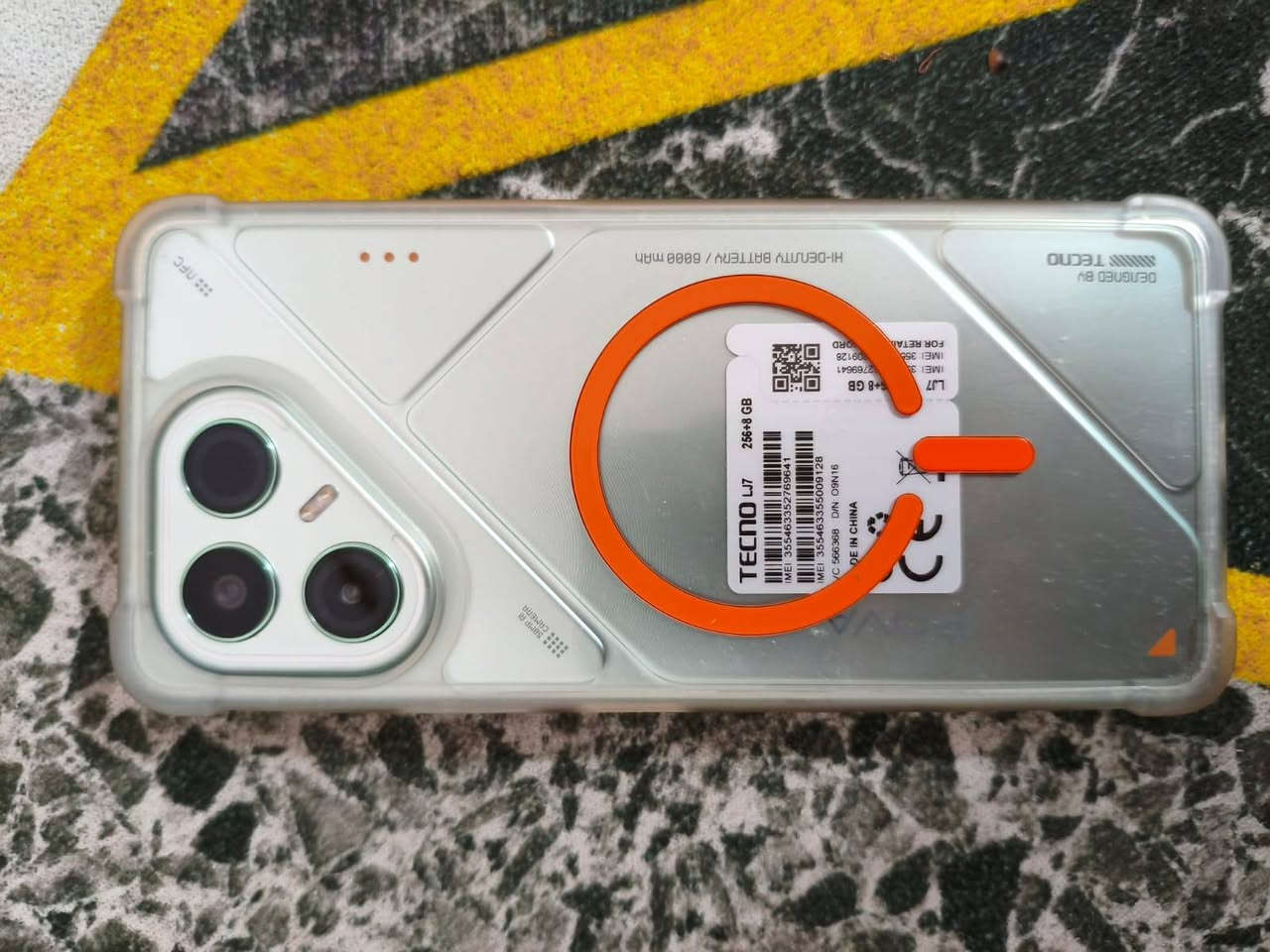 مبايل اريد بيع ومرارس مستخدم سبوع ملحقاته كاملة تواصل عل واتساب *********** سعر 325
