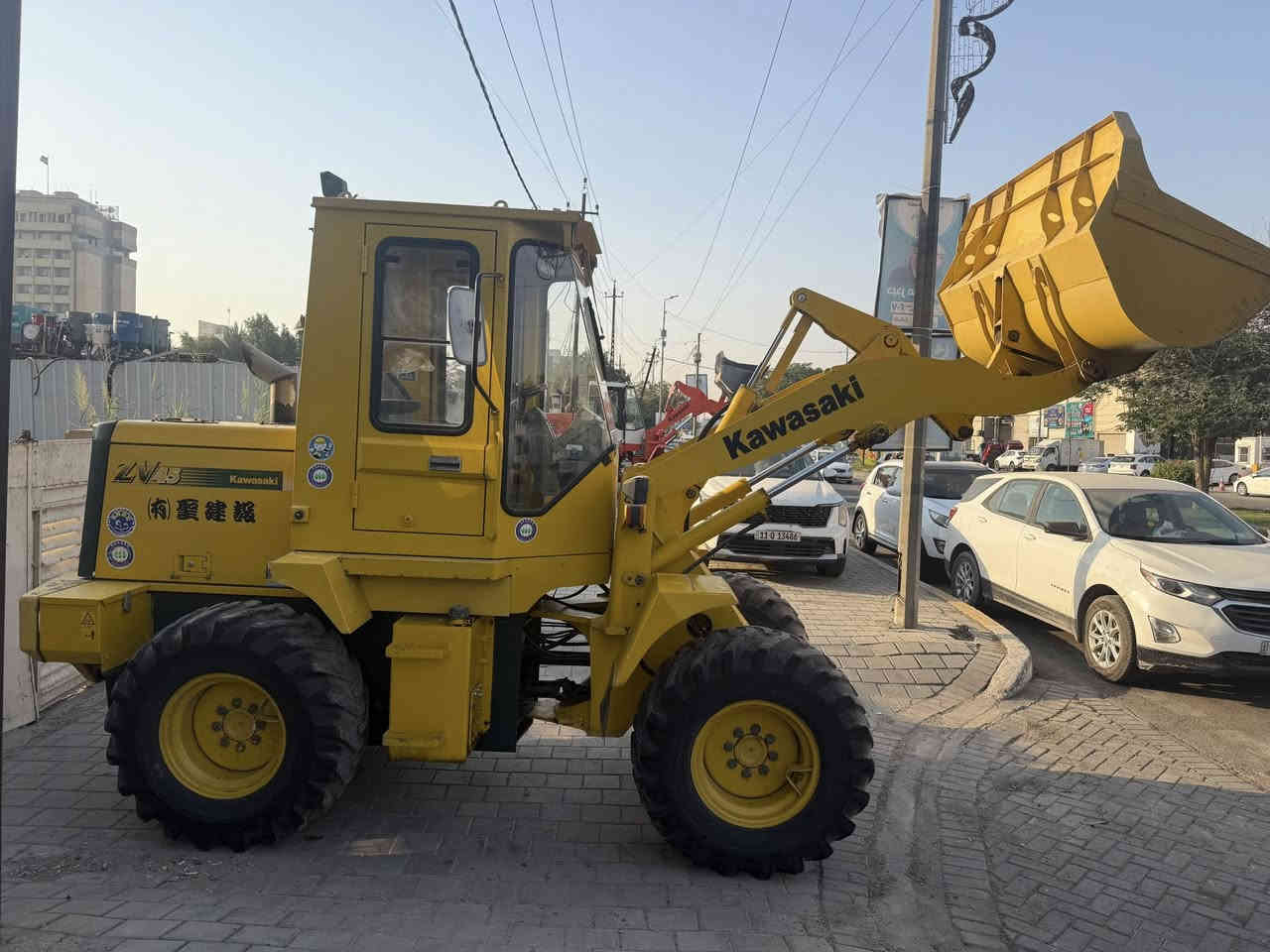 شفل كاوسكي ZV45
وارد يابان نضيف جداً
مشتغل 4700 ساعه
محرك. كمنز
بغداد شارع الضلال
***********
