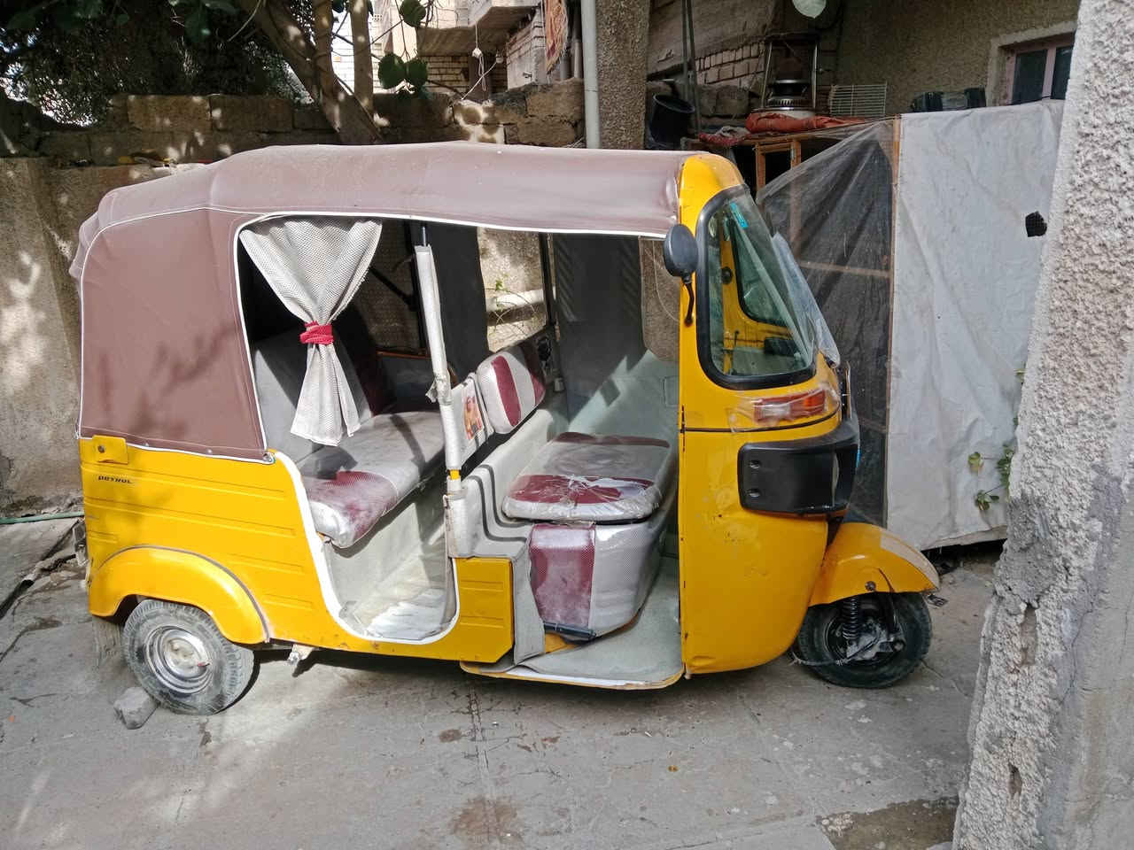 تكتك 19 للبيع مرقمه بسمي تحويل ثاني يوم مكان الحسينيه *********** السعر 5. 750
