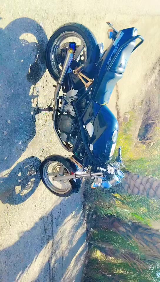 بطح بانده حلوه ونظيفه دراجه اصولي أوراق وكمرك جاهزه ماكن الضوالم رميثه استفسار ***********وع لخاص موجود
