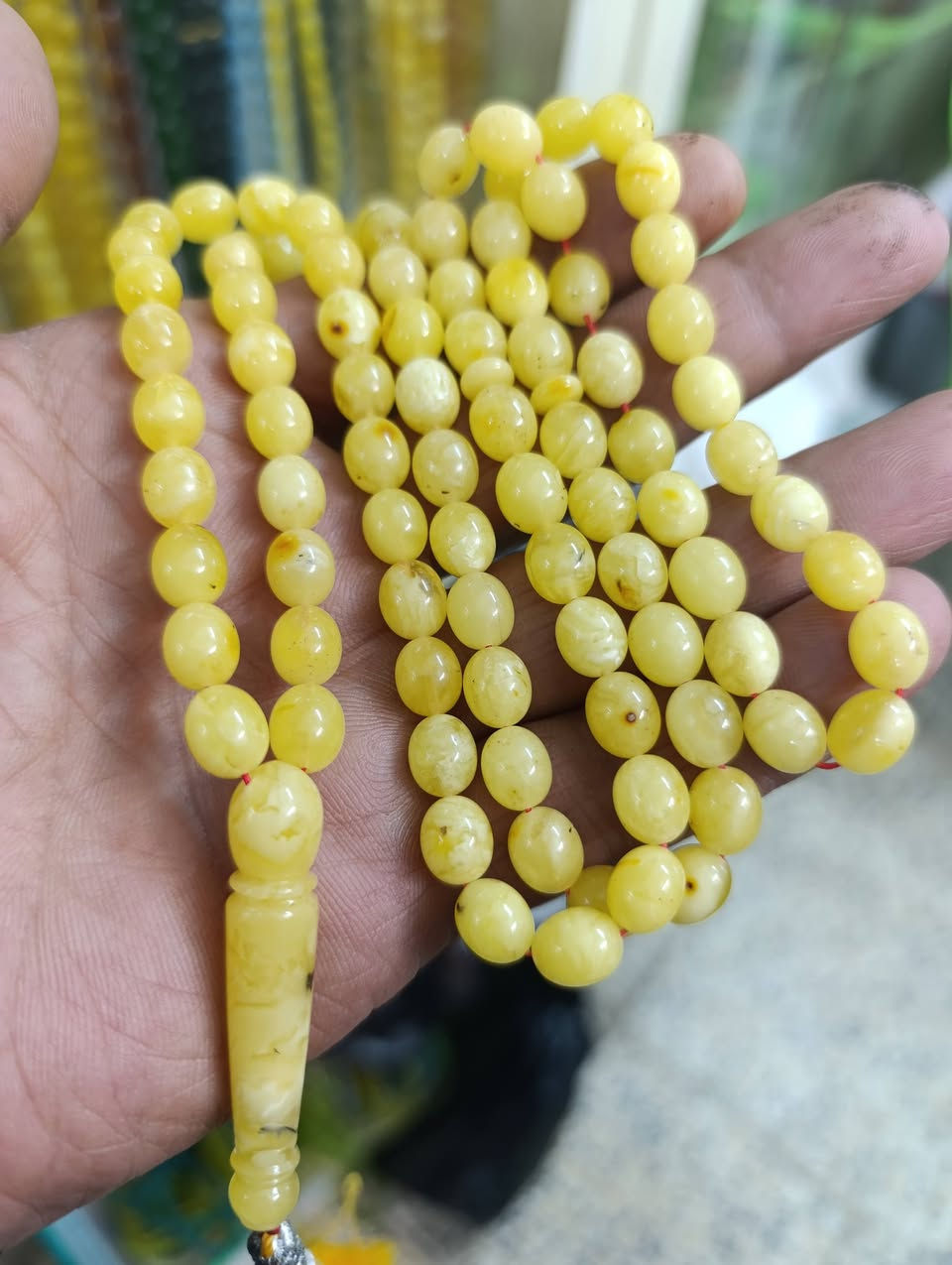 كهرب كلنكرادي جميلة شاهد استندر وزن 29 غرام سعر الغرام على 3500 الف عراقي نمش بسيط يوجد توصيل *********** خالد ابو علي الساعدي
