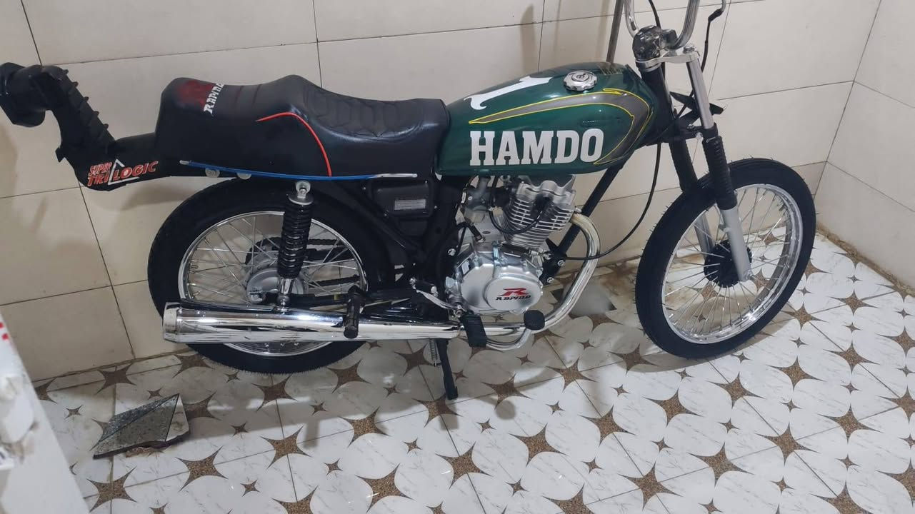 سلام وعليكم دراجه تعمير صارله سبوع من معمرهه كله قراض صلي صايره علي دراجه 800وخمسين بس مستعجل عل بيع سعر 700وخمسين مكان ابو الخصيب ***********
