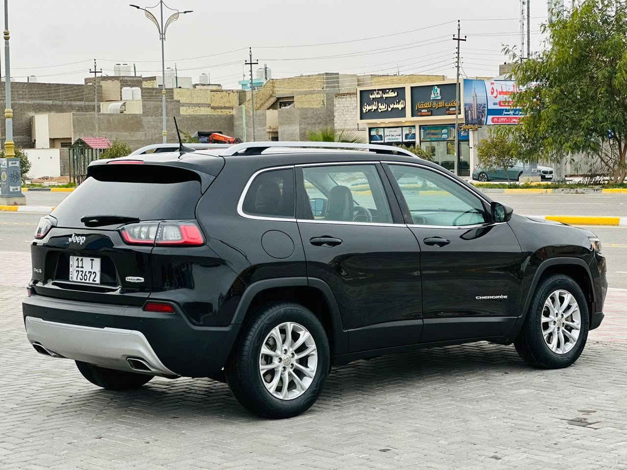 سلام عليكم جيب بزون موديل 2019 السعر 132 وبي مجال قطعتين صبغ فول موصفات مكينه V6 3600 بنراما قطعتين صندوك كهربائي اربع وضعيات قياده بصمت تشغيل وبصمت ابواب كشنات جلد تدفئه تبريد شاشه كبيره كامره خلفيه دواره تحكم ستيرن جهتين كشنات كهرباء فو وريل مكينه وكير مكفوله تخم تاير حداديه رقم دولي سنويه لــ 29 تحويل مباشر العنوان كربلاء للستفسار***********
