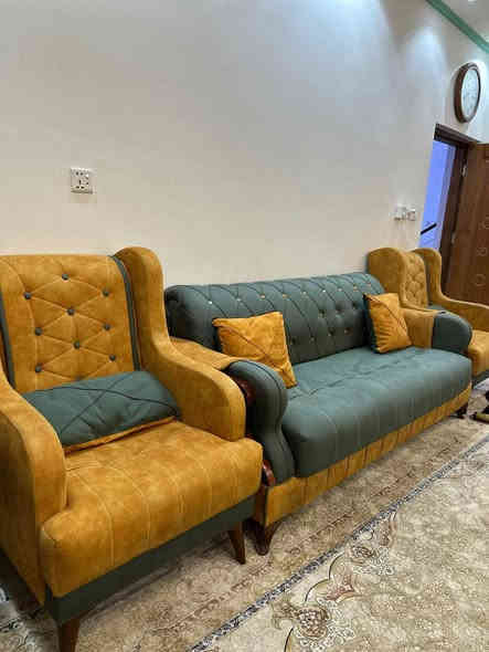 تخم تركي. نظيف مابيه اي عيب ٥٥٠ الف الإعلام قرب باب الحاره شارع مدرسة الندئ ***********
