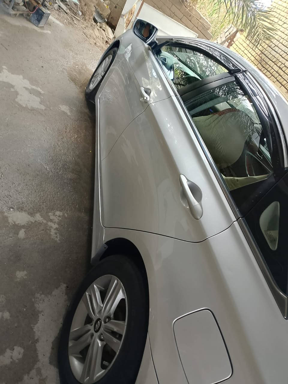 السلام عليكم سوناته وارد كوري مديل ١٣ بسمي سنويه جديده رقم دولي الوارد كوري يجي معروف بي صبغ مكينه ٢٠٠٠ دوش مكينه مامفتوحه كير جديد حداده تمام ضربه مابيهه بس كد شبر بل جاملغ الخلفي بجم مكفول سياره حلوه وجديده حساسات خلفيه منضومه زنون مجاول بلكات باتري دينمو نوزلات كله جديد سياره متعوب عليهه التواصل على الرقم وتساب *********** العنوان البصرة قضاء المدينة السعر على اتصال فقط ￼
