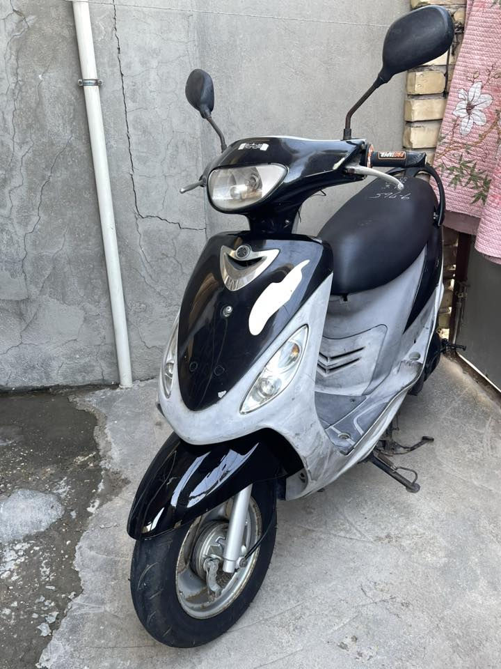 سلام عليكم 
ماكس منغولي 
لون اسود 
مكينه مكفوله 
ختم واحد كفر ومكينه 
تايرات جلاتين 
سلف رياضي 
ونضافتها كدامك بالصور 
دراجه نظيفه كلش ومابيها نقص برغي كامله مكمله 
السعر 550 وبيها مجال حك الجيه 
مكاني البياع / شرطه الخامسه 
***********
