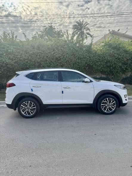 سلام عليكم ورحمة الله وبركاته 
توكسان خليجيه موديل 2019 فول موصفات
كفاله عامه
موصفات 
تحكم استيرن جهتين كروس سرعه أوامر صوتيه
تشغيل بصمه نضام ترحيب
اشاير بل مري مري قابله للطي
درايف مود نضام قياده ثلاث سرع
خمس عدسات لد نهاري 
بك لايت لد 
كامره دواره 
شاشه جبيره 
داخل صاج 
كراسي كهرباء جلد 
فتحت سقف بانورما
تبريد قطعتين
سبير منازل تايرات لبلاديه جوها
سعرها 213 
العنوان بغداد السيديه شارع التجاري 
*********** غير متواجد عل فيس
