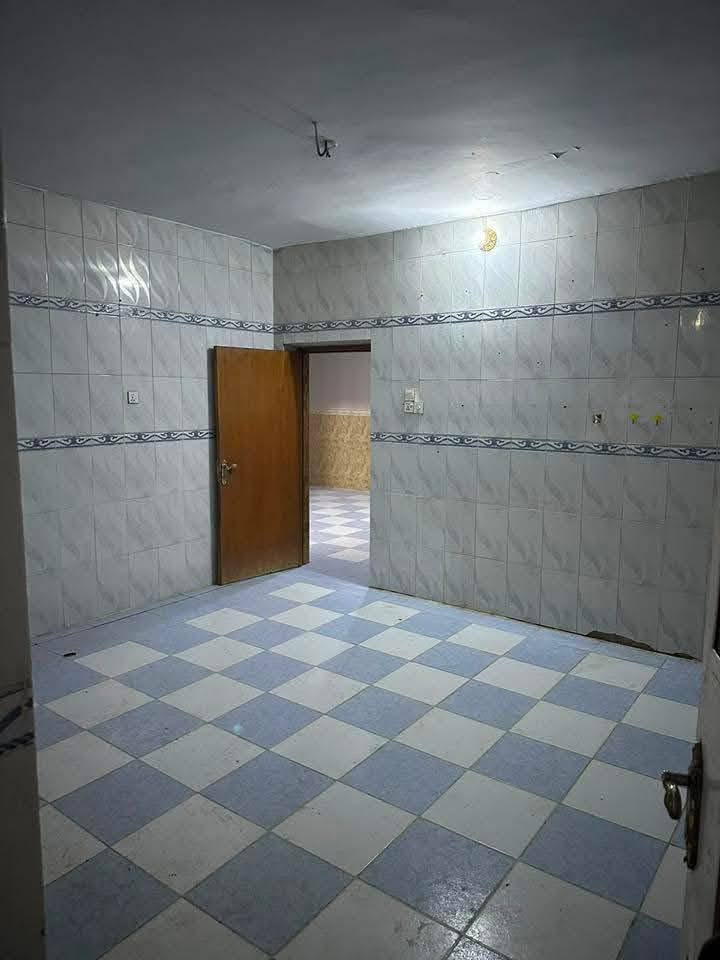 🏡 دار للإيجار – فرصة مميزة للسكن

📍 الموقع: المهندسين – قريب من شارع 60

📐 المساحة: 200 م²

✨ مواصفات الدار:
✅ 3 غرف نوم
✅ صالة
✅ مطبخ
✅ مجمع صحي
✅ حديقة
✅ كراج

📞 للاستفسار /***********

✨ نخدمكم بثقة وخبرة ✨

ــــــــــــــــــــــــــــــ

🔻 لمن يرغب بعرض عقاره للبيع أو للإيجار (طابو صرف، زراعي، أو تجاري) يرجى مراسلتنا، ويسعدنا خدمتكم. 🔻
