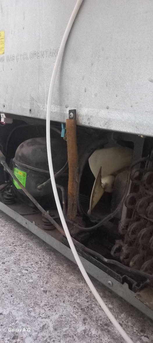 سلام عليكم LG
فقط بروده 
مابيهه مجمده وثلاجه 
سعرهه ١٥٠ 
***********
***********
