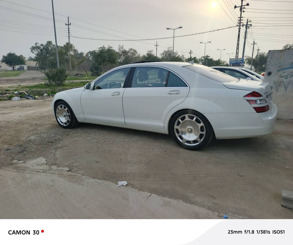 مارسيد S 550
2009
ساغ ساغ
فول فول 
٤ دةركاي سحب
بسمة سلايد
كامل جامةكاني بؤلؤرايزة بيلاد
فول فول مواسفاتة 
بي زةربة بيشو بشت كةبس 
٢ بارجةي بؤياغ بي ناوكرتن
كيرومكينة تةقةرةقة بةشةرت 
*********** كيفري, ديالى
