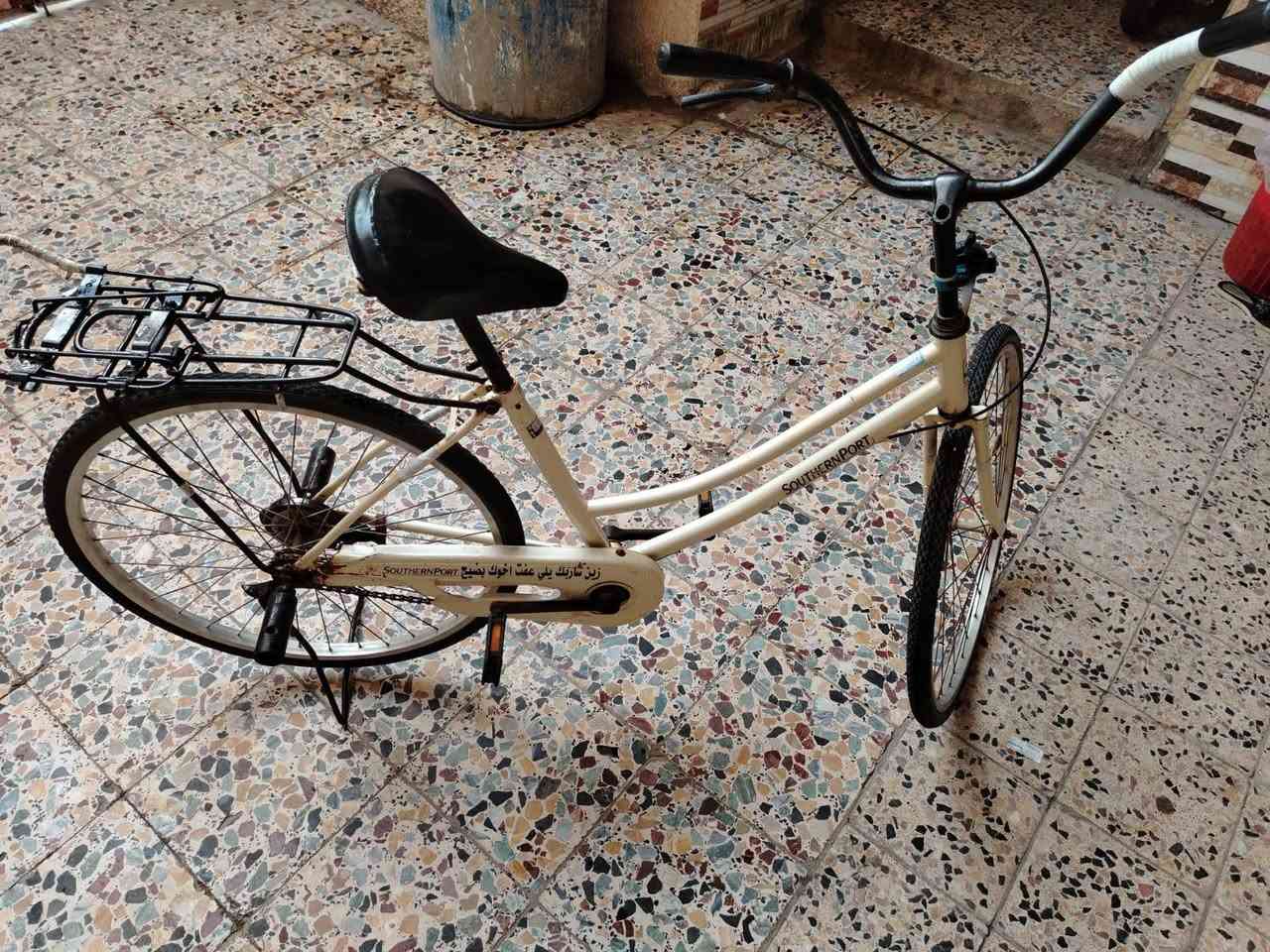 اسلام عليكم بيسكل للبيع حجم 26 سعر 90وبيه مجال


**إذا كنت صاحب هذا الإعلان وتريد حذفه لأي سبب، رجاءا أرسل رسالة إلى الدعم الفني**