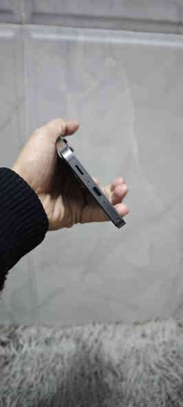 a565G
256/8
نضافه 95
وياه كيبل ماته سعره 350 
مكاني ابوغريب او عامريه
***********
