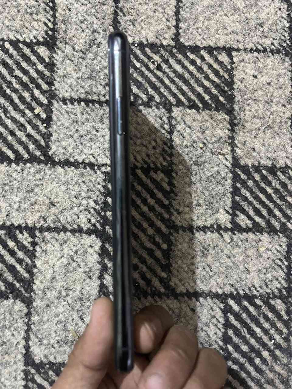 السلام عليكم للبيع أو مراوس أجهزه ثنين 
1- ايفون 11 برو ماكس ذاكره 256 بطاريه 73 بلاديه الجهاز نيظيف كلش محدث آخر تحديث مبدل شاشه وفيس ايدي متوقف مابي اي عطل كله شغال نت اتصال صوت هزاز كامرات السعر 225 وبي مجال بسيط 

2- سامسونك A30s ذاكره 128 الجهاز نظيف كلش مبدل شاشه وكامرات بيهن وصخ مغوشات لباقي كله شغال 45


**إذا كنت صاحب هذا الإعلان وتريد حذفه لأي سبب، رجاءا أرسل رسالة إلى الدعم الفني**