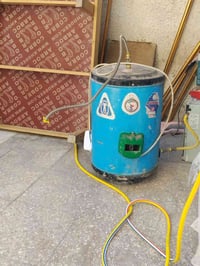 عندي اغراض مسعجله علئ بيعتهن المجمدة ب250وبيها مجال صار شهرين من اخذته...