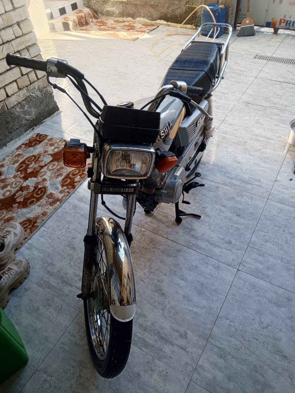 سلام عليكم 
اربعه كير اشره وراق صولي مديل 16 دراجه نضيفه عوزه بس لايت مامي الدراجه كامله مكمله مكاني كربلاء السعر 550 وبيه مجال بسيط  رقمي ‏‪***********‬‏
