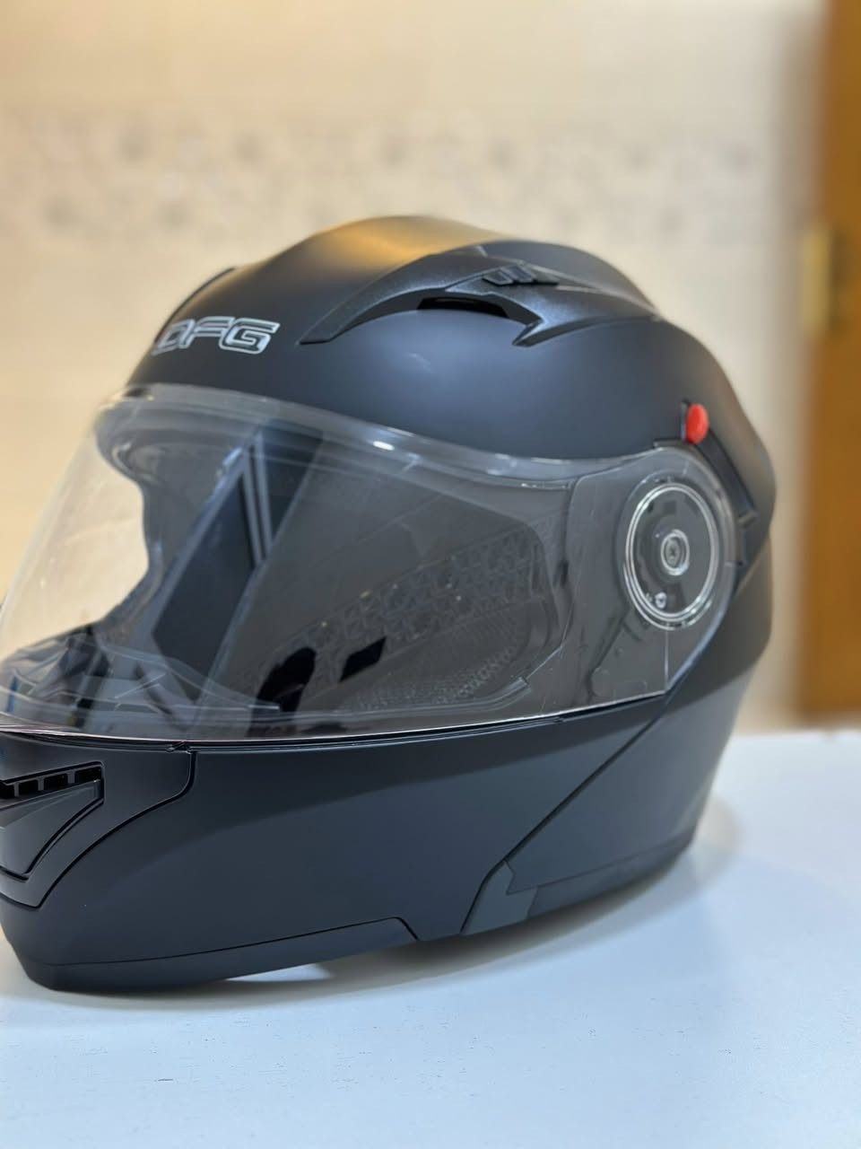 يا الله
سلام عليكم اخوتي الغالين وفرنالكم وجبه من الخوذ الصليه من ماركت DFG   وسوينالكم عليهه عرض بدال ٤٥ صارت اب ٣٥وتوصيل مجاني لكافت محفضات العراق للطلب ولستفسار ***********
*********** 
مواصفات الخوذه 👇

خوذت DFG خوذات دراجات نارية تقدم توازناً بين الأمان  وتتميز بقشرة خارجية متينة مقاومة للصدمات، وبطانة داخلية تمتص الصدمات، وأنظمة تهوية جيدة، وشاشات واقية ضد الخدش والضباب، وتأتي بتصاميم فج  (قلاب)، مناضر داخليه ، وتعتمد على معايير سلامة
