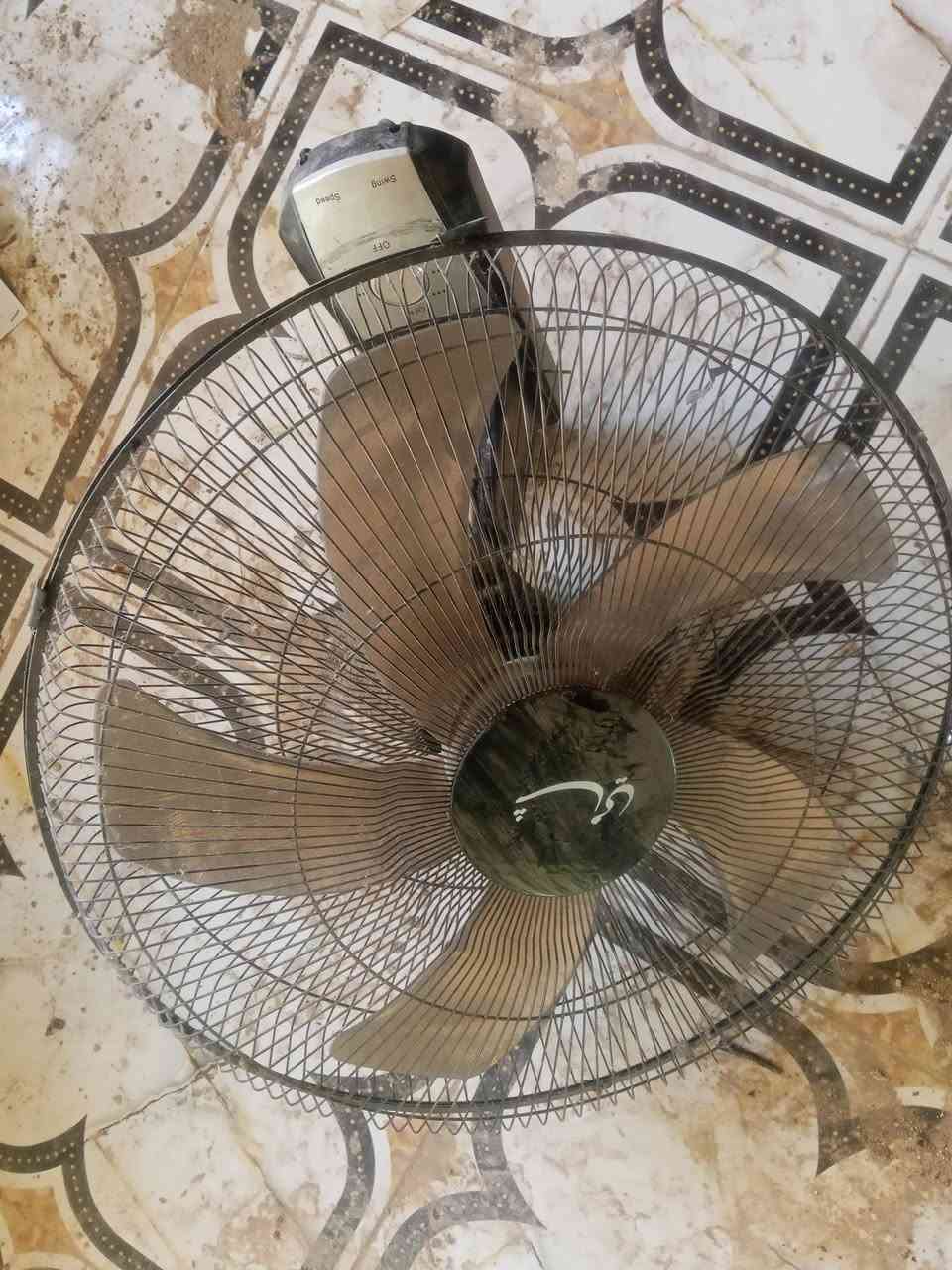 السلام عليكم مراوح جداريات عدد 5. نوعيتهن شامي اخذتهن الوحده ب40 وعطلن ما اعرف شنو سبب 
الي ايريدهن خل ايخلي سعر وياخذهن مكان بابل الحمزه الغربي العلاك ويوجد توصيل


**إذا كنت صاحب هذا الإعلان وتريد حذفه لأي سبب، رجاءا أرسل رسالة إلى الدعم الفني**