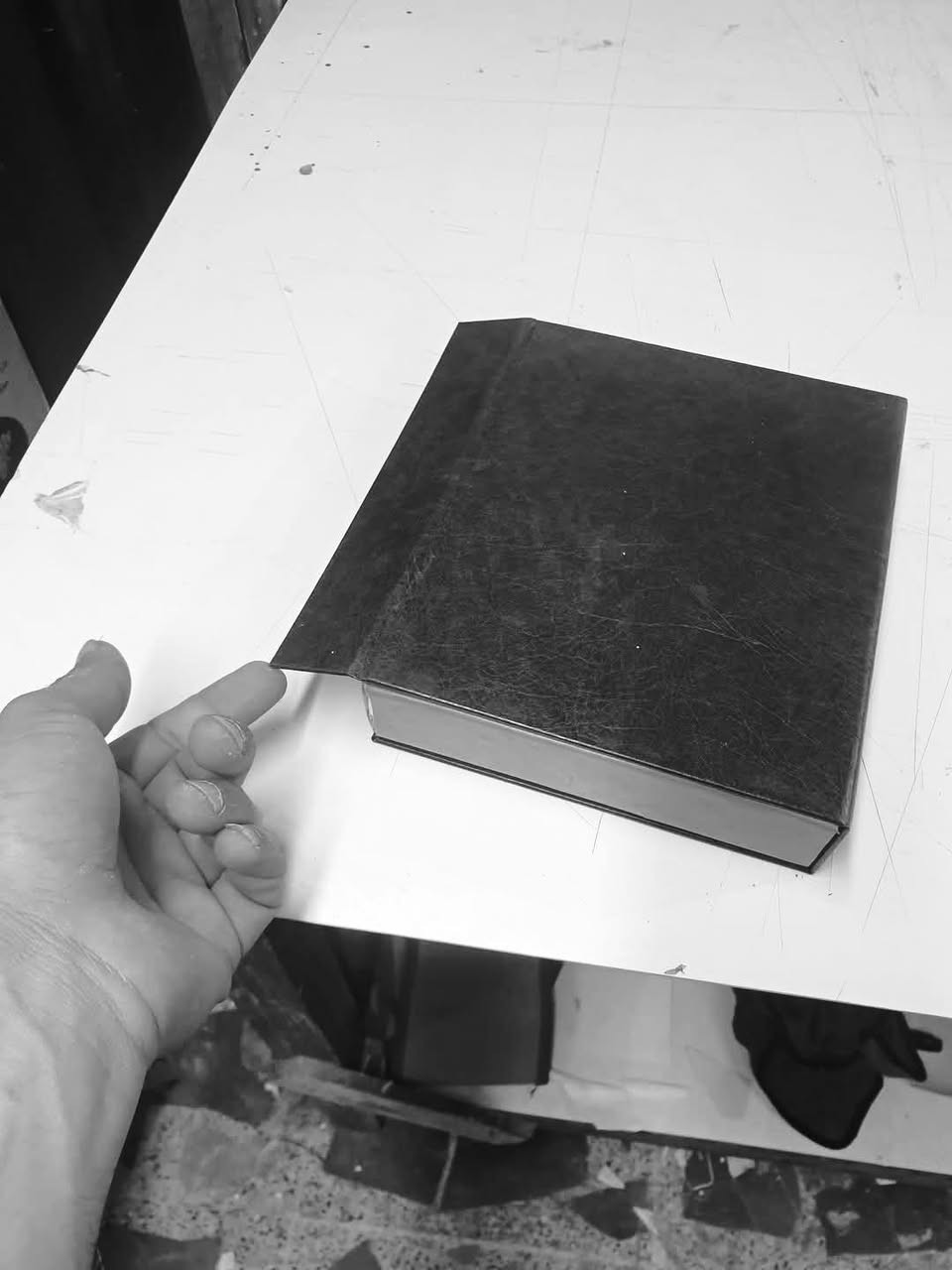 متواجد صحاف 
مشغل معامل عدل جمالي 
كاصوص عدل وثلاثي 
تجليد فني 
كادر مختص 
للاستفسار 
واتساب 

***********
