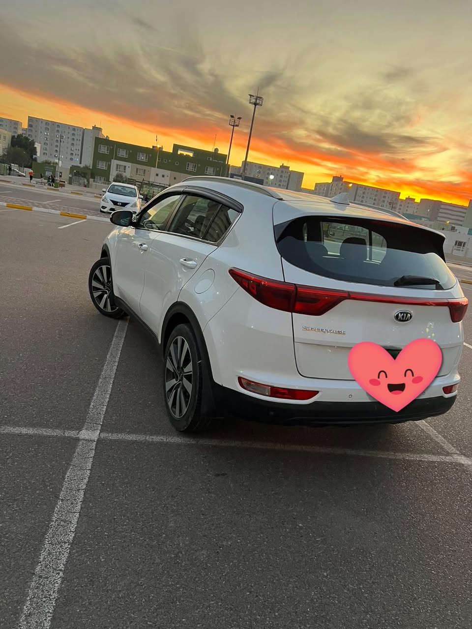 السلام عليكم سبورتج موديل 2017 خليجي 
فول ما عدا الجنطه والبانوراما 
السونار مرفق بالصور 
عارضها ب175 ورقة قابل للتفاوض العنوان مجمع بسماية 
***********📞📞
@إشارة
