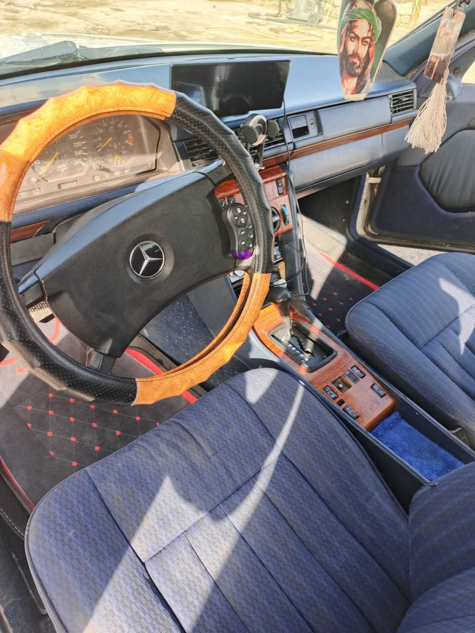 سلام عليكم مرسدس دب مديل1992
نضيفه بمعنه الكلمه تجي وشوف براحتك مال جناي سياره متعوب عليه حداديه تايارات مكينه ثنين ونص سياره خير من الله كلشي شغال بيه مناقصها شي سنويه ال 28 رقم بصره بسم والد صديقي سعر73 وبيه مجال قليل حك جيه ترهم مراوس حسب القناعه بسوناته اب النترا المكان البصره القرنه


**إذا كنت صاحب هذا الإعلان وتريد حذفه لأي سبب، رجاءا أرسل رسالة إلى الدعم الفني**