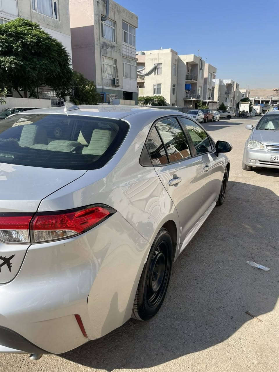 ڕۆشتن km : ١٠١هەزار هەقیقی⚜️
بۆیاخ : ٥ پارچە بەبێ ناوگرتن ❌
جۆری بزوێنەر : ١٨ ☄️
مواسەفات : le تحدید سرعە ،، خەتی جادە ،، چوارجام کارەبا auto ,, سوکان ڤۆلیۆم ،، دەبڵ تراکشن ⛐ ،، شاشە ئایپاد ،، GPS📍,, گێچ ئەلیکترۆنی ،، سەنەوی تا  ٢٠٢٨ سەنەوی تازەیە،، سیستەمی eco ♻️
تب : سەیارەکە هەتا بڵێی ماڵی دۆستە بێ کێشەیە لە هیچی کەم نییە بۆ نرخی سەیارەکە تێل بۆ ئەم ژمارە تەلەفۆنە بکەن :
***********
