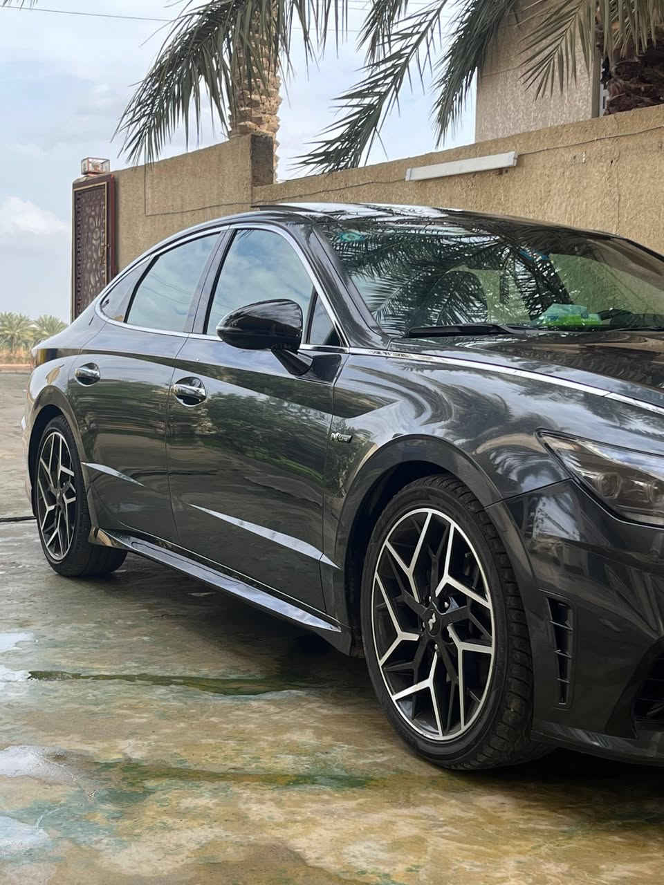 هونداي سوناتا 2023 ان لاين
سلام عليكم  اخوان السيارة سوناتا أن لاين 2023وارد أمريكي وصورها بأمريكا موجودات (كلين )كفالة عامه من كلشي ما عدى الجاملغ الامامي جهة السائق سرقه وتبدل بواحد وكالة  وبخشم البنيد مسحوب كارت حق اصبعين فقط اما الباقي كله وكالة السيارة بعدهي جديدة وسيارتي الخاصه ومدريها على ايدي 

ملاحظة السيارة بأسمي وشرط التحويل!!

أي استفسار اني برسم الخدمة ورقمي ***********

السيارة نضافتها كدامك بالصور وتجي عليها وتشوفها احله من الصور 

المواصفات ذاكر قسم من عدهن الأهم وباقي مواصفاتها معروفه N LINE 

    مكان السيارة بابل سدة الهندية قرب اللوفه الحاده      
السعر : 209 ورقه وبيها مجال 
           ====== المواصفات👇👇

ممشى السيارة 45 الف فقط  محرك 2500 تيربو 

فتحه بانوراما 

شاشه كبيره نفكيشن

بصمه

رادار امامي

مانع تصادم

تحديد مسار

نقاط عمياء

كامره خلفيه+ 360 درجة لمحيط السيارة 

كراسي مختم ان لاين جلد مع شامو

كرسي كهرباء 

كراسي تدفئه

مثبت سرعه

تحكم ستيرن

نظام قياده ذاتيه

تشغيل عن بعد سياره

شاحن وايرلس

هاند بريك كهربائي

باب خلفي صندوك كهرباء

اضويه اماميه زنون LED

كشافات ضبابي LED

اضويه خلفيه LED

نظام GPS خرائط

4 انظمة قياده/+NORMAL/ECO/SPORT/SPORT

بلوتوث 

مدخل USB + AUX
