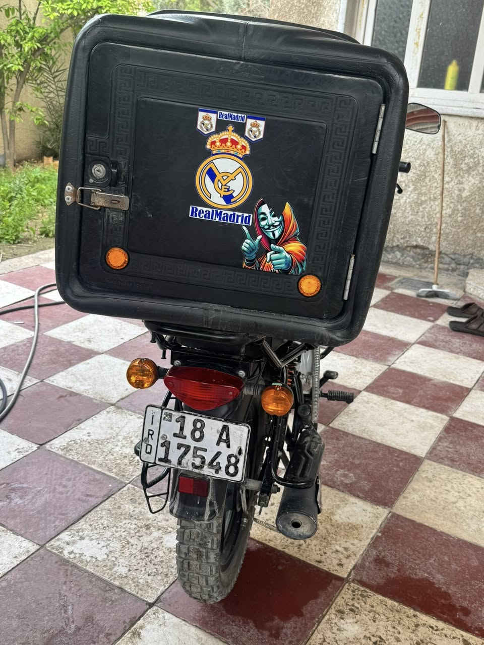 السلام عليكم 
بوكسر 2023
الدراجه جديده بمعنى الكلمه مابيها اي نقص 
مرقمه بابل رقم إنكليزي 
معروضه مليونين و 450وبيها مجال 
مكاني بابل مركز 
مراسله الصفحه او الاتصال على الأرقام التاليه 
***********
***********
