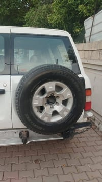 نيسان باترول موديل ٢٠٠١ سياره جاهزه للاخر كير مكينه صدر تبريد تخم تاير...