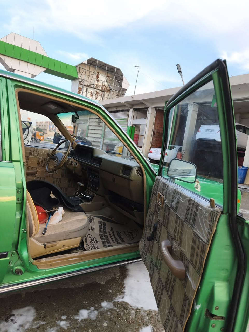 السلام عليكم كرونه موديل 80
رقم بغداد نكليزي اب اسمي صار شهر لو اكثر من صاعده هزه
مكاني بصره
السياره كلش نضيفه كير اوتو. كلشي عل بلاد وجديد فقط صبغ عام للجماليه بيه. تبريد تدفئه شغال كل كهربائياته من عدا الجوزه ولبك لايتات الوره الكولبات طفن  السياره ترهم مراوس وترهم بيع
شعندك مراوس اراوس 
اب 45وبيه مجال بسيط كلش اذا شراي *********** رقمي
