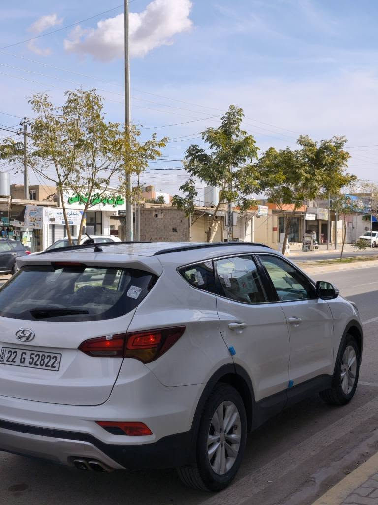 هيونداي سنتافي 2017 خليجي محرح دوش 2400 شرط بدون عيب (مفتوح)
زنون لد نهاري عدسات زنون 3 انضمة قيادة كروس تحديد السرعة حساسات خلفية وبعد......
3مقاعد 7راكب تبريد مركزي
سيارة ناعمة وجديدة ماشية فقط98k
سنوية مجدد لل30 كوبون بنزين بيها
شراي اتصل وتدلل سعره جدا مناسب 
العنوان كركوك رحيم اوا
***********
*********** كركوك, العراق
